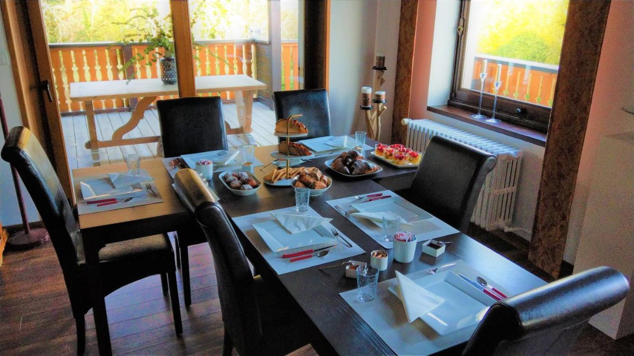 Bed and Breakfast Domaine De L'Olifant Champanges Екстер'єр фото