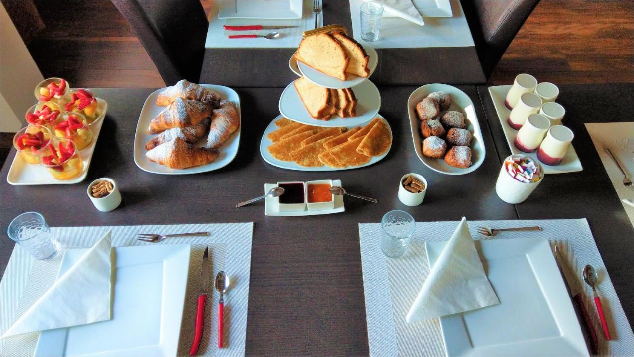 Bed and Breakfast Domaine De L'Olifant Champanges Екстер'єр фото