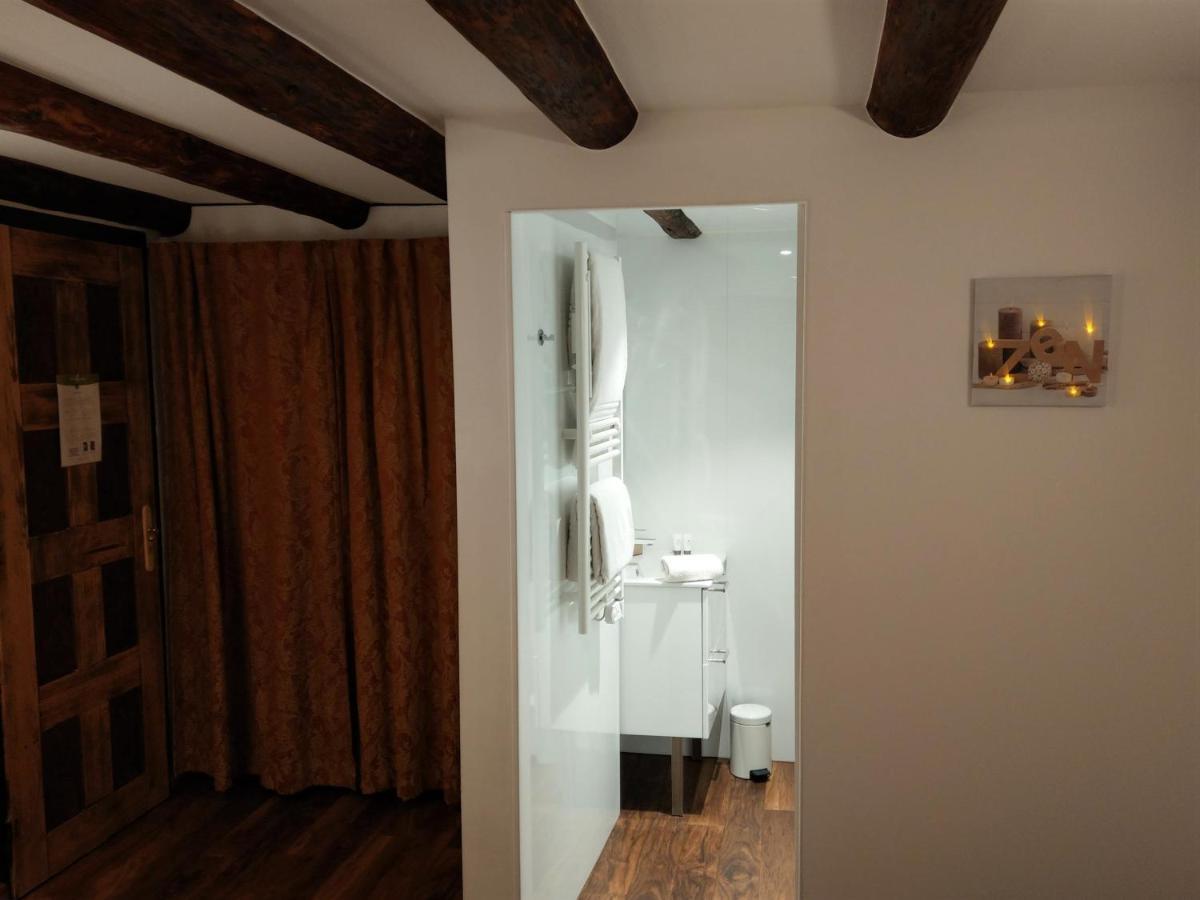 Bed and Breakfast Domaine De L'Olifant Champanges Екстер'єр фото
